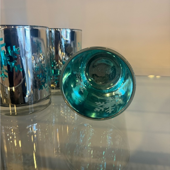 Glass candle holders. - Picture 4 of 4
